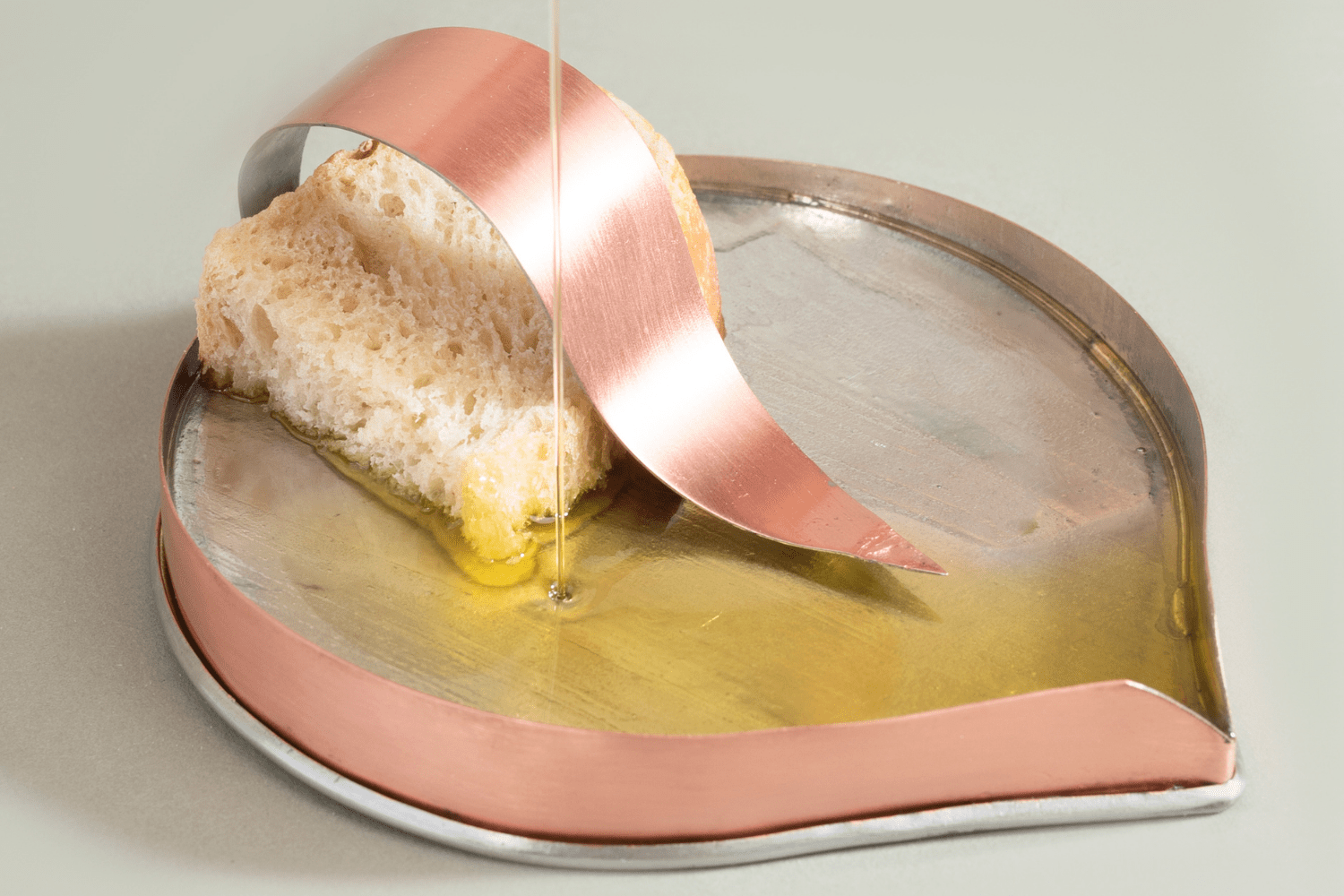 Gea Bread and Oil Dish